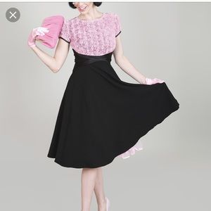 NWT beautiful soft roses Tatyana dress